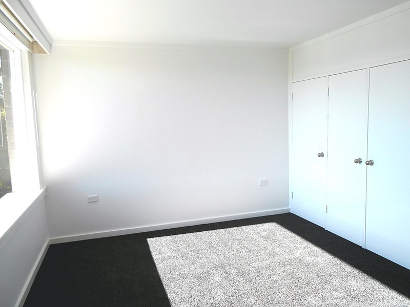 1/252 Churchill Avenue, Sandy Bay TAS 7005