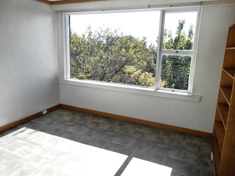 1/252 Churchill Avenue, Sandy Bay TAS 7005