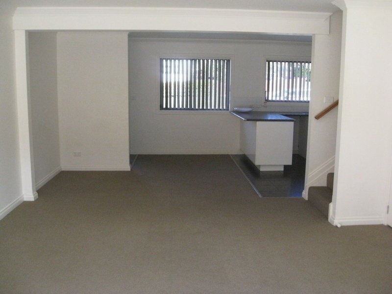 3/2 Chisholm Place, Glenorchy TAS 7010
