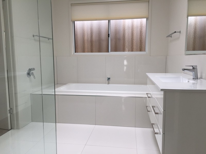 2/64 Hill Street, Bellerive TAS 7018