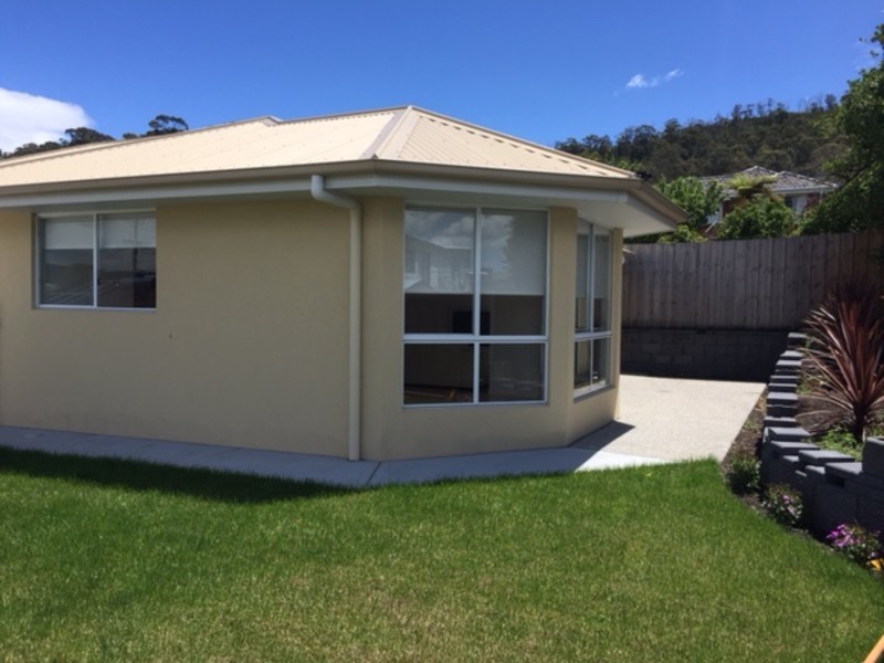 2/64 Hill Street, Bellerive TAS 7018