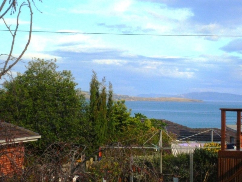 64 Anstey Street, Howrah TAS 7018