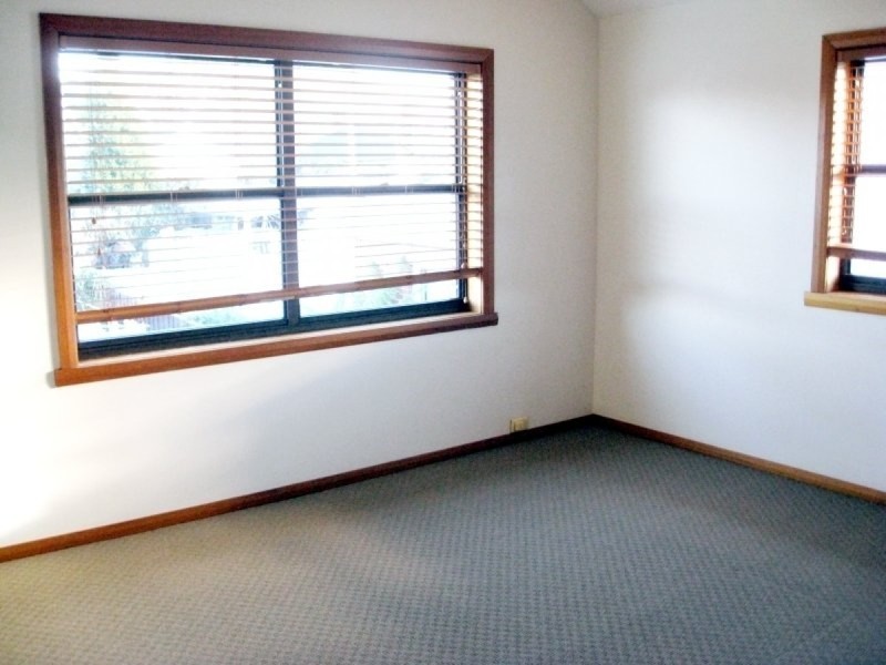 2/23 Queen Street, Sandy Bay TAS 7005