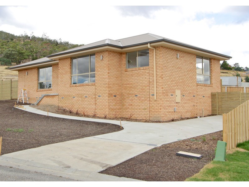 6 Dudley Drive, Brighton TAS 7030