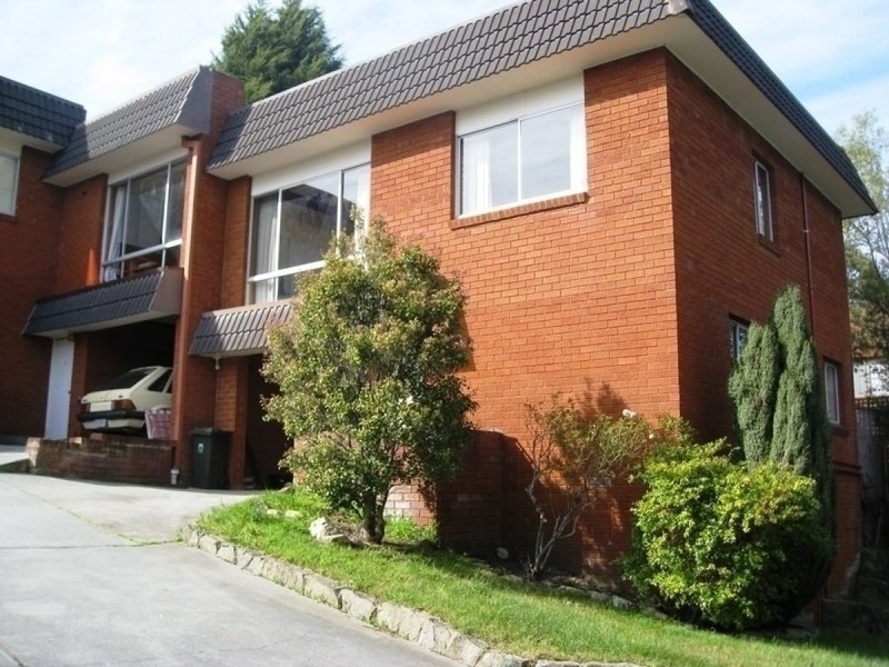 1/273 Churchill Avenue, Sandy Bay TAS 7005