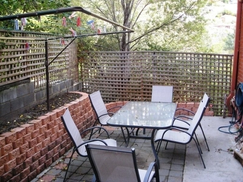 1/273 Churchill Avenue, Sandy Bay TAS 7005