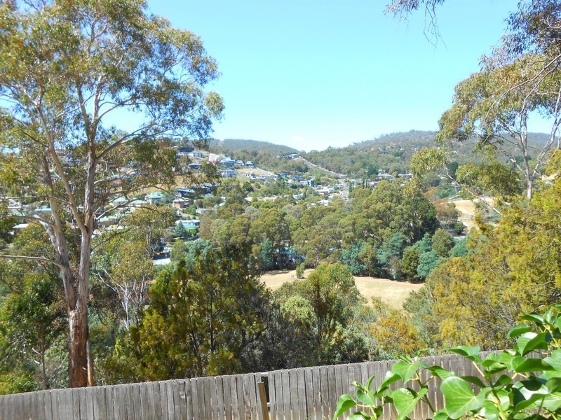 4/18 Wallace Avenue, Lenah Valley TAS 7008