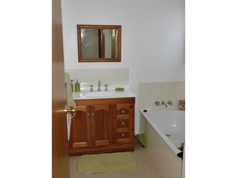 2/2 Godfrey Road, Claremont TAS 7011