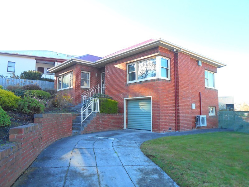 106 Sandy Bay Road, Battery Point TAS 7004