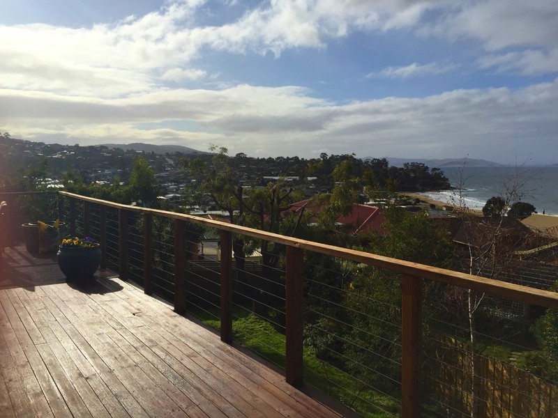 14 Tarana Road, Blackmans Bay TAS 7052