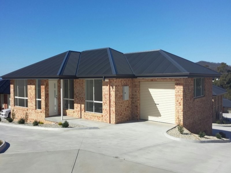 1/24 Cider Gum Drive, Blackmans Bay TAS 7052