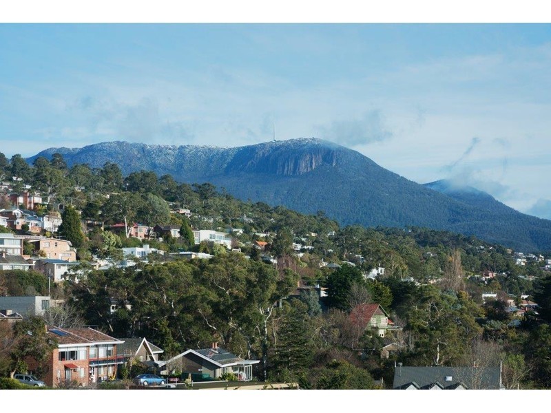 39 Mawhera Avenue, Sandy Bay TAS 7005