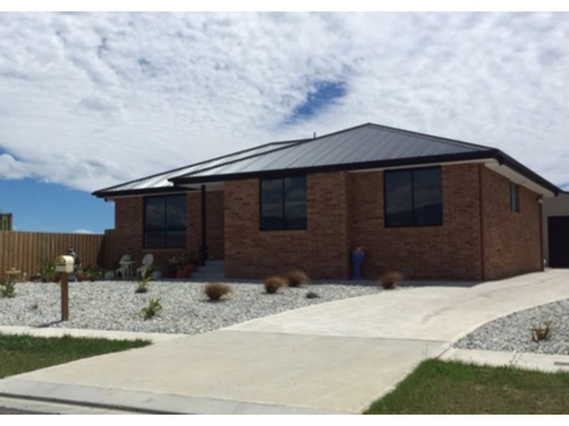 13 Barrob Street, Old Beach TAS 7017