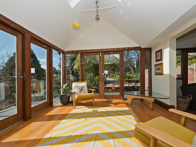 35 Derwentwater Avenue, Sandy Bay TAS 7005