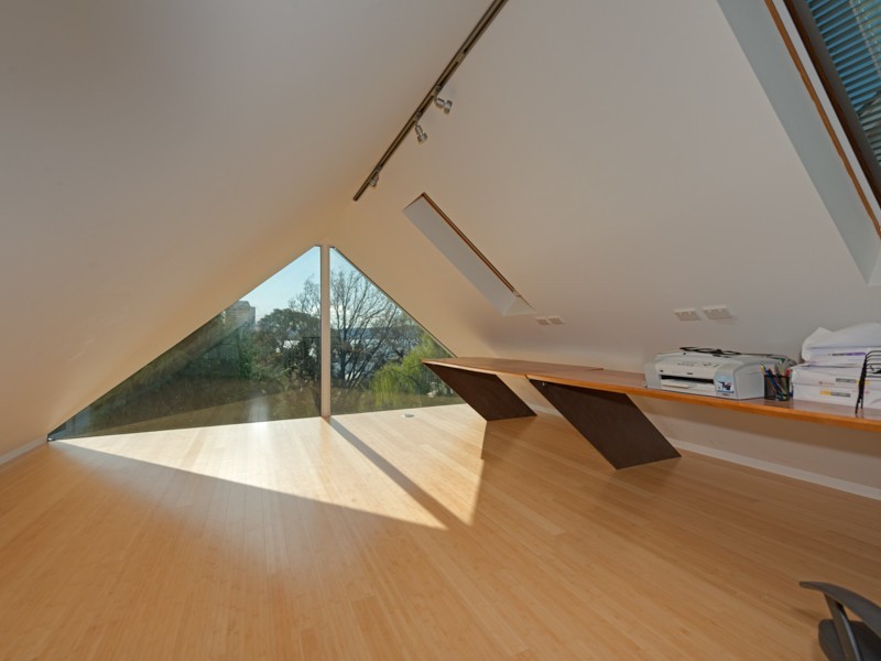 35 Derwentwater Avenue, Sandy Bay TAS 7005