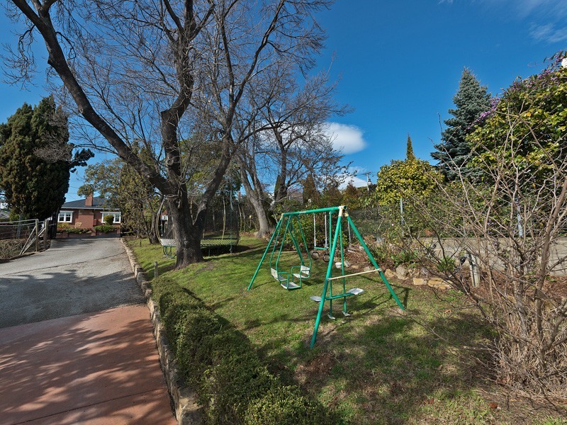 35 Derwentwater Avenue, Sandy Bay TAS 7005