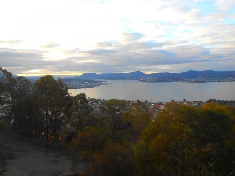 7/54 Nicholas Drive, Sandy Bay TAS 7005