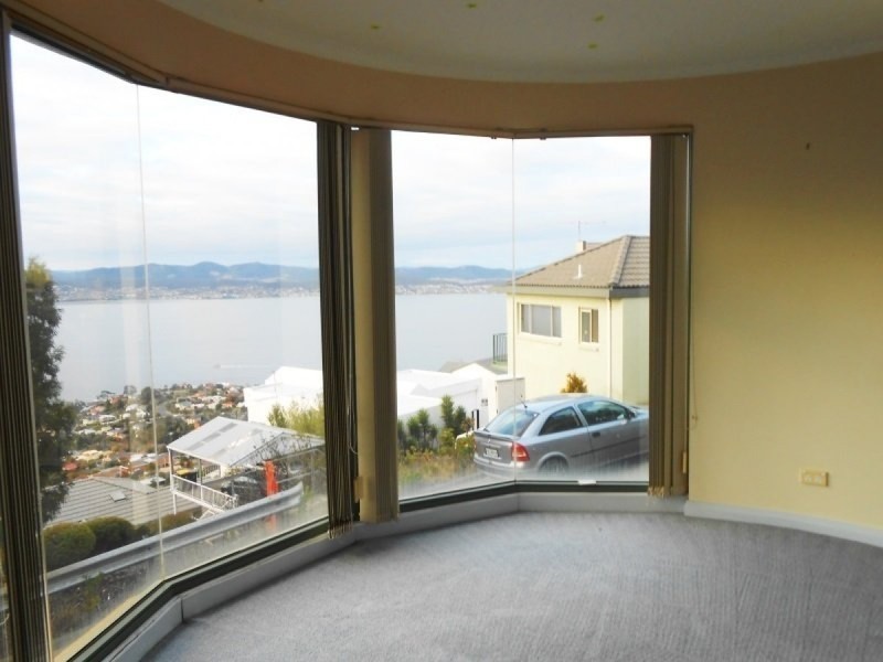 7/54 Nicholas Drive, Sandy Bay TAS 7005