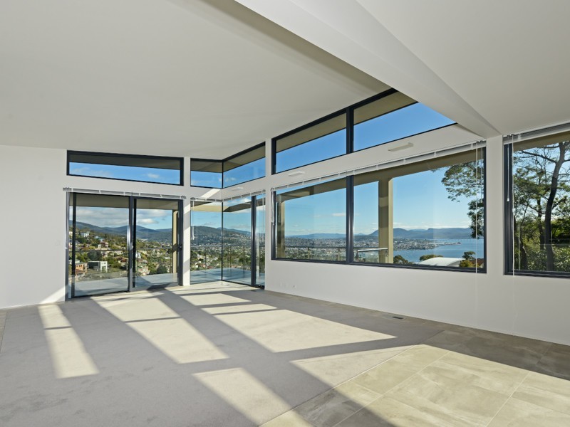 2/16 Aotea Road, Sandy Bay TAS 7005