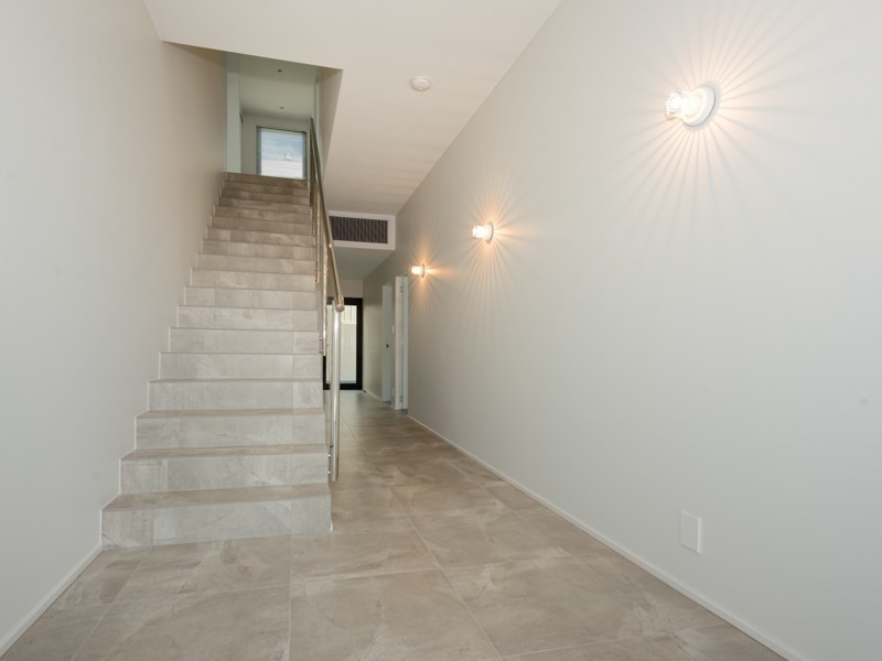 2/16 Aotea Road, Sandy Bay TAS 7005