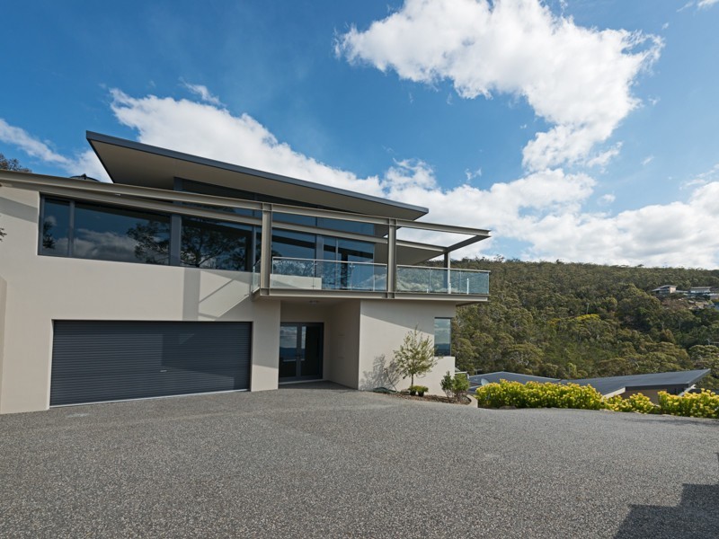 2/16 Aotea Road, Sandy Bay TAS 7005