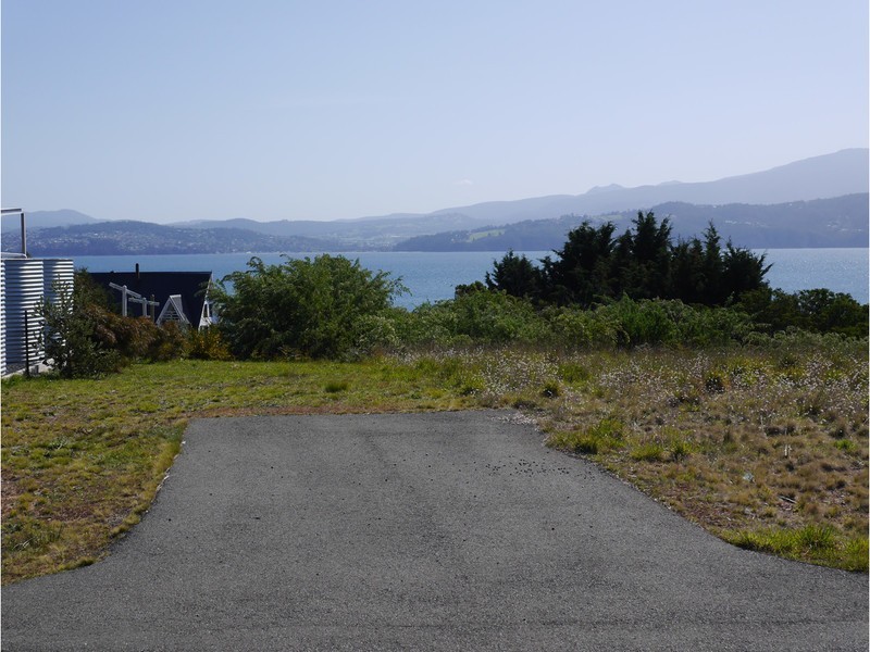 122 Spitfarm Road, Opossum Bay TAS 7023