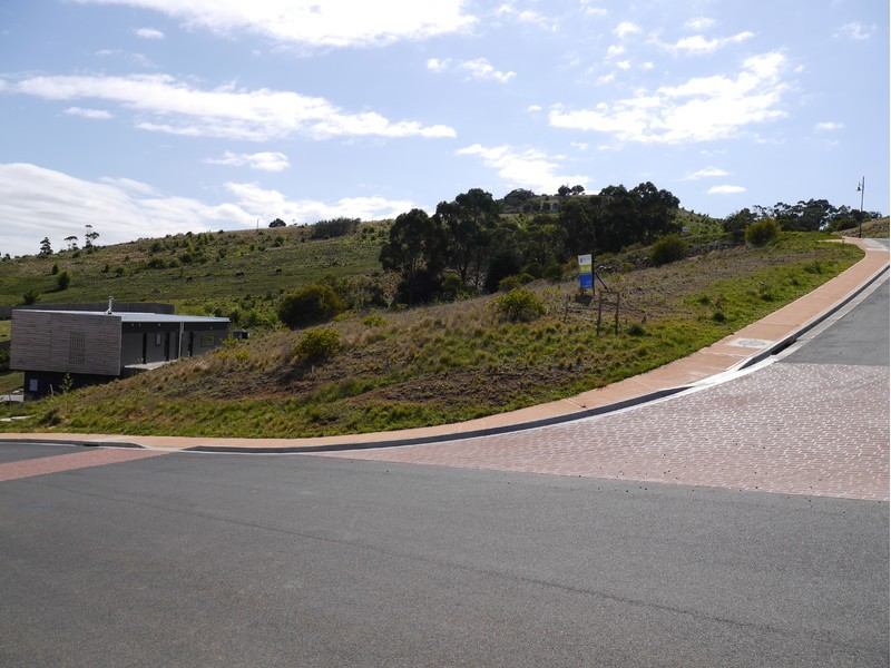 1 Reliance Court, Tranmere TAS 7018