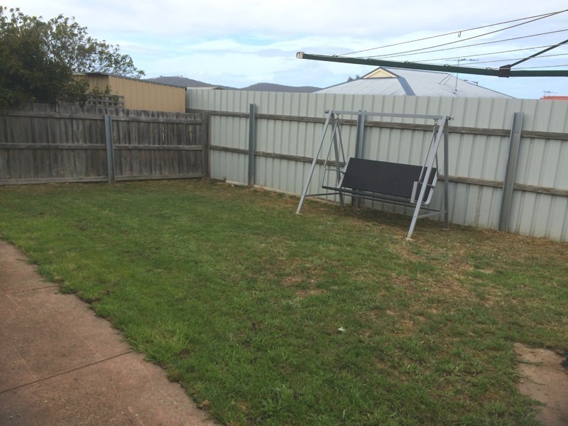 2/11 Horsham Road, Oakdowns TAS 7019