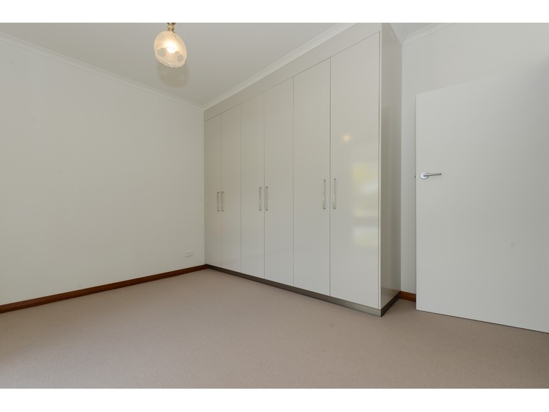 42 Lipscombe Avenue, Sandy Bay TAS 7005