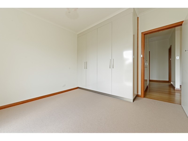 42 Lipscombe Avenue, Sandy Bay TAS 7005