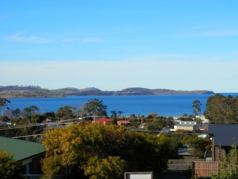 52 Charles Street, Orford TAS 7190