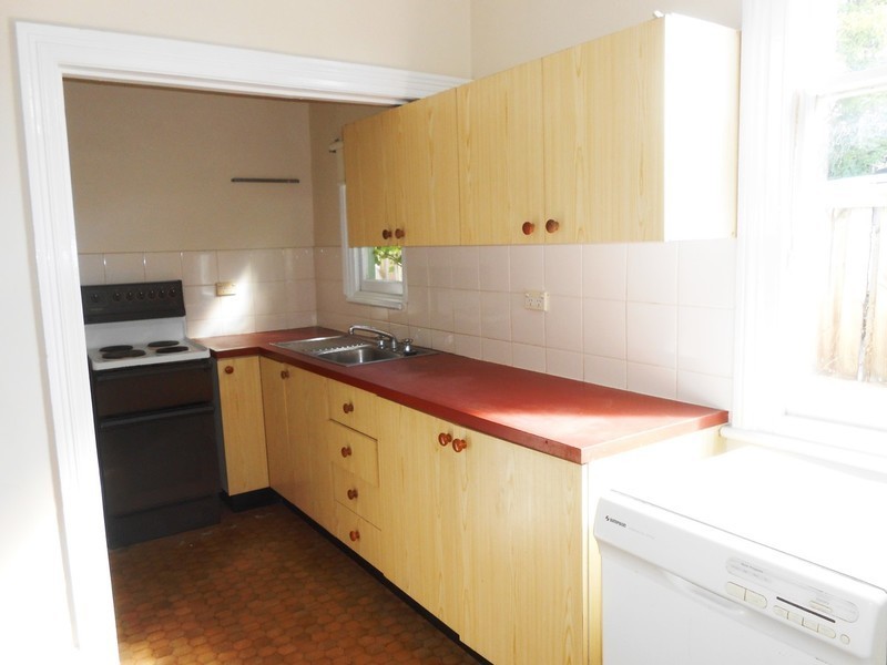 5 Randall Street, Sandy Bay TAS 7005