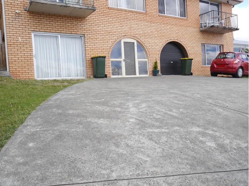 1/13 Birngana Avenue, Sandy Bay TAS 7005