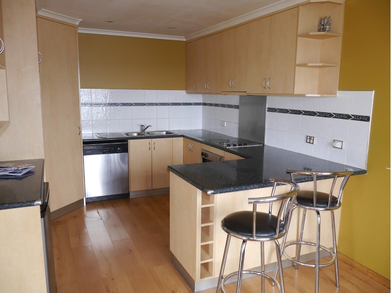 1/13 Birngana Avenue, Sandy Bay TAS 7005