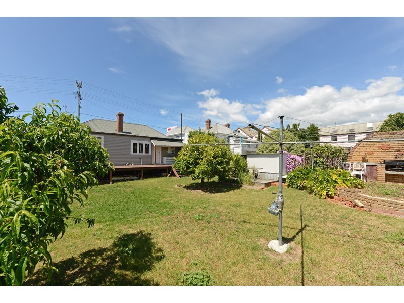 10 Risdon Road, New Town TAS 7008