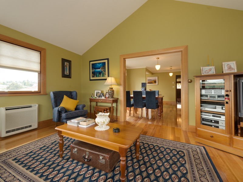 145 Augusta Road, Lenah Valley TAS 7008