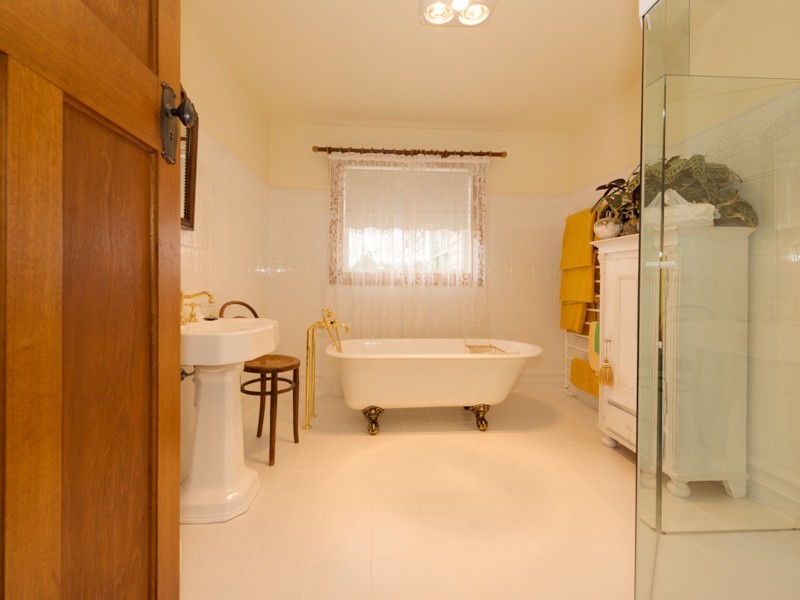 145 Augusta Road, Lenah Valley TAS 7008