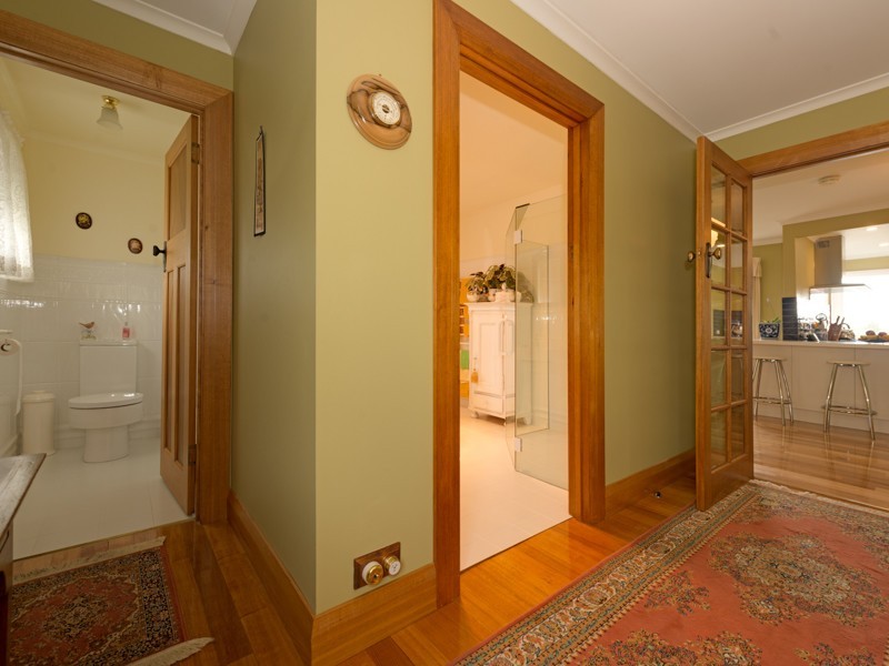 145 Augusta Road, Lenah Valley TAS 7008