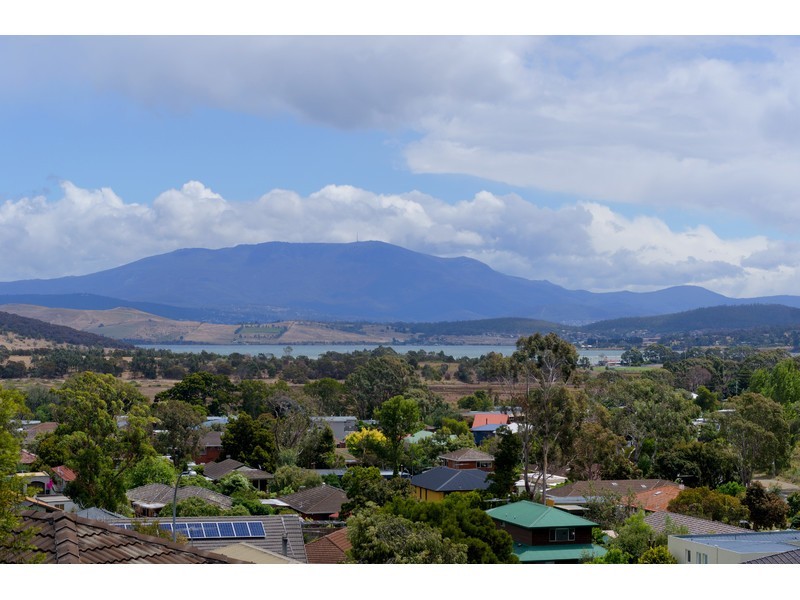 3 Bayside Drive, Lauderdale TAS 7021