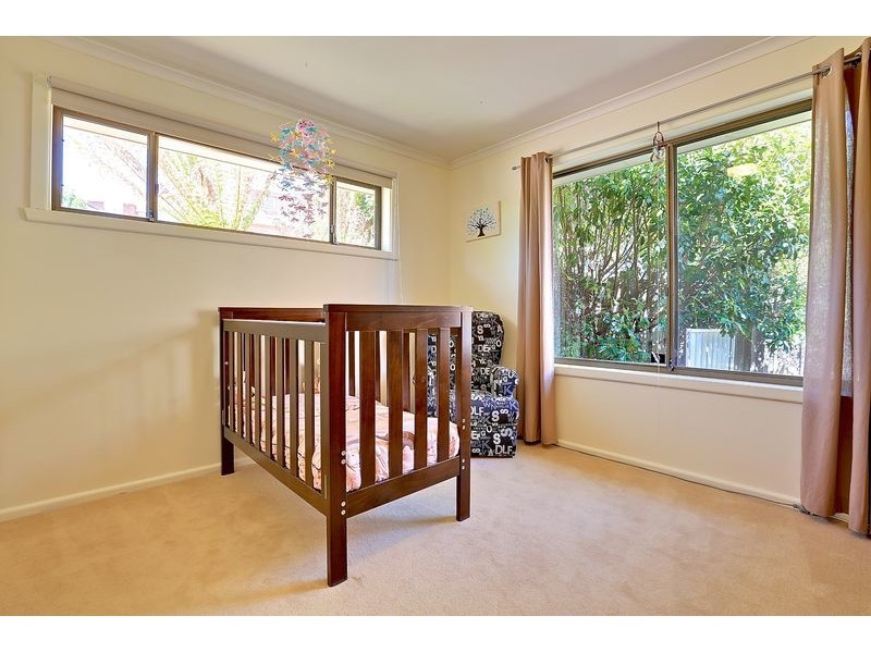 29 Susan Parade, Lenah Valley TAS 7008