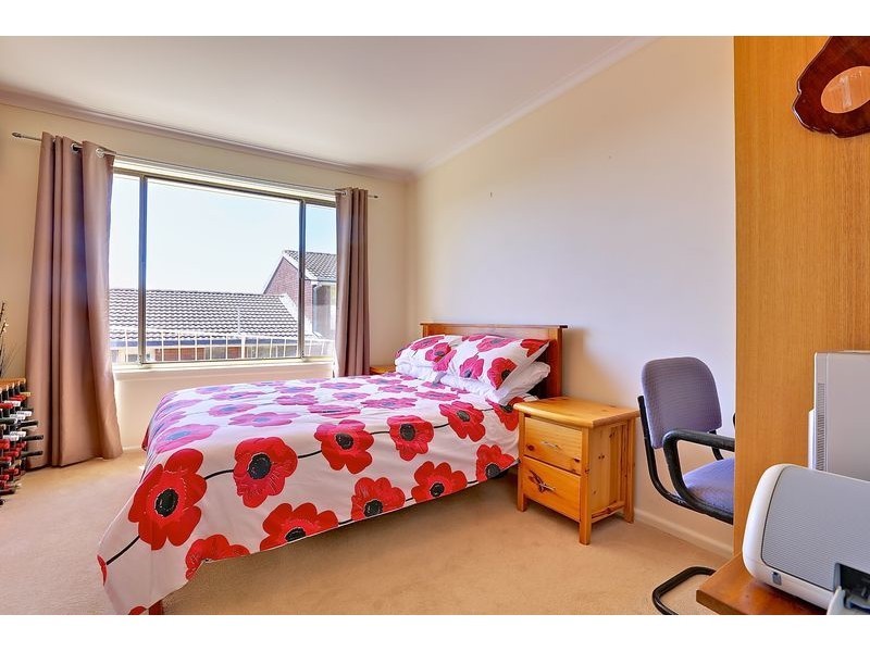 29 Susan Parade, Lenah Valley TAS 7008