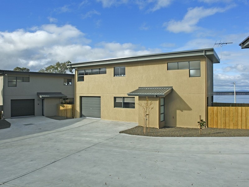 1/4 Higson Street, Midway Point TAS 7171