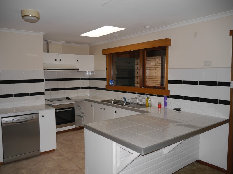 6 Charles Street, Orford TAS 7190
