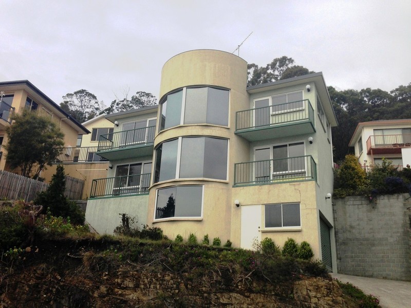 10/54 Nicholas Drive, Sandy Bay TAS 7005