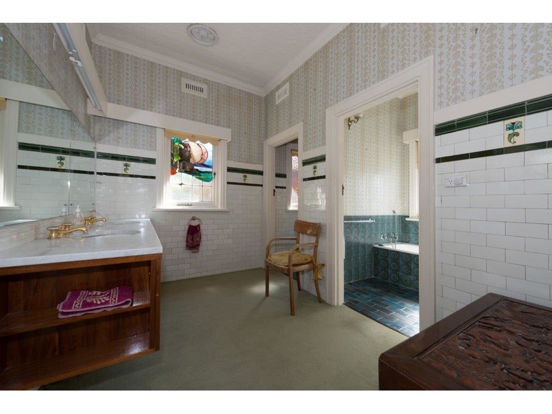 1 Cedar Court, Sandy Bay TAS 7005