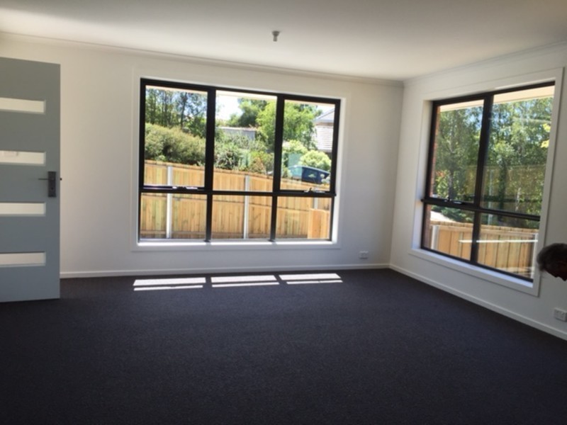 1/42 Timbertop Drive, Blackmans Bay TAS 7052