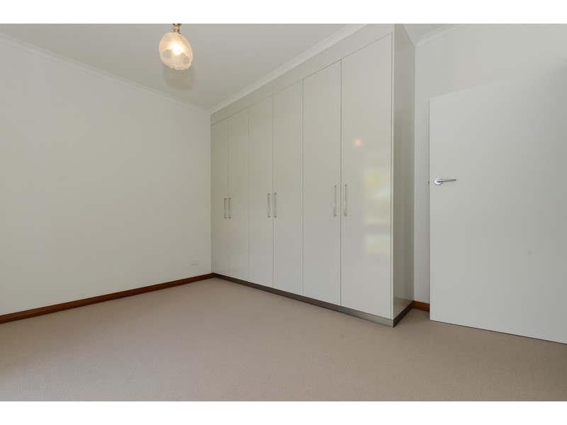 42 Lipscombe Avenue, Sandy Bay TAS 7005