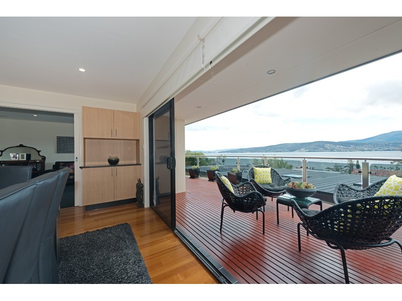 287 Carella Street, Tranmere TAS 7018