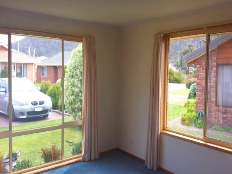 17/11A Charles Street, Orford TAS 7190