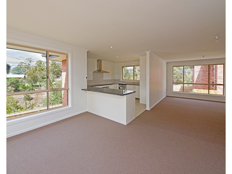 4/20 Cider Gum Drive, Blackmans Bay TAS 7052